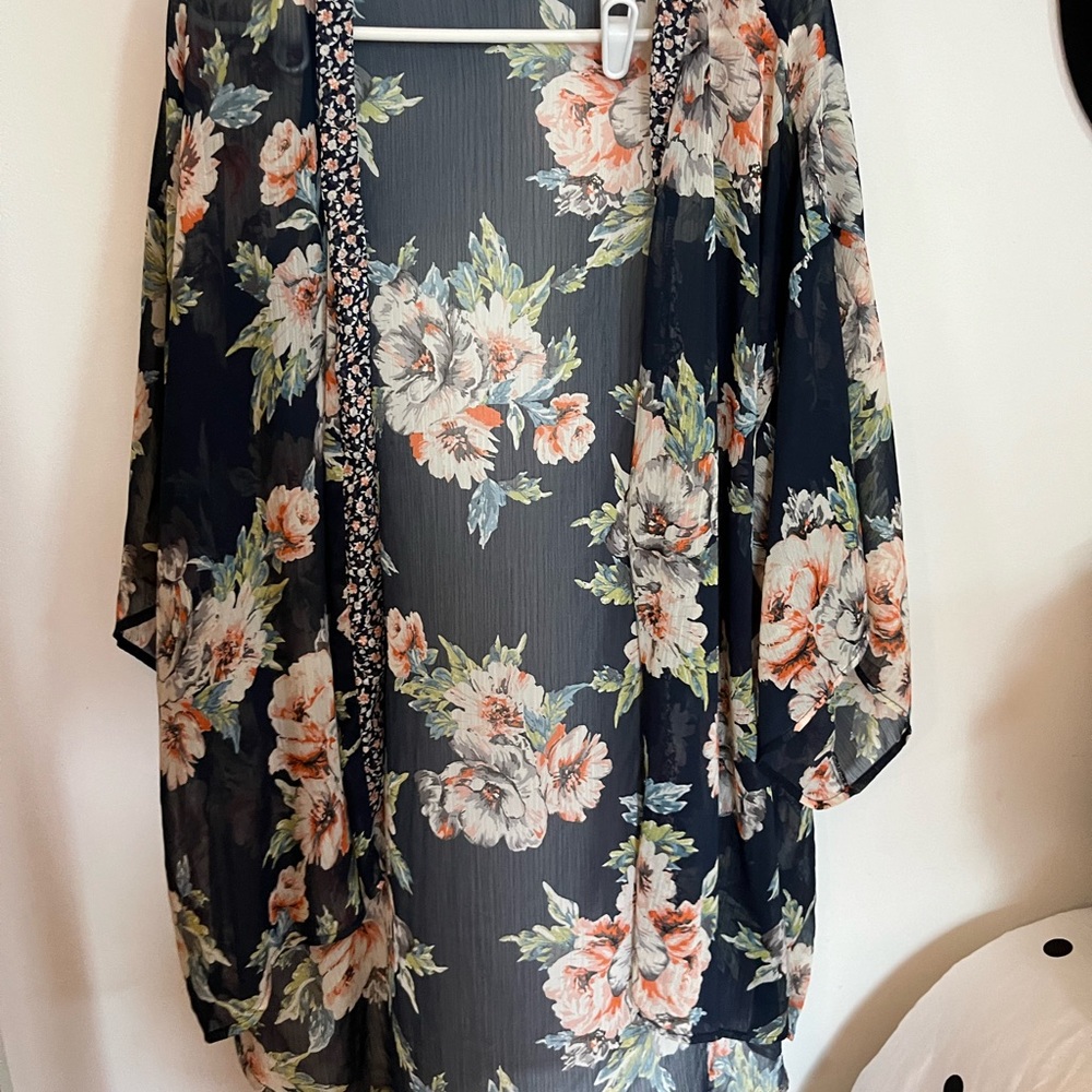 Blue flower print kimono